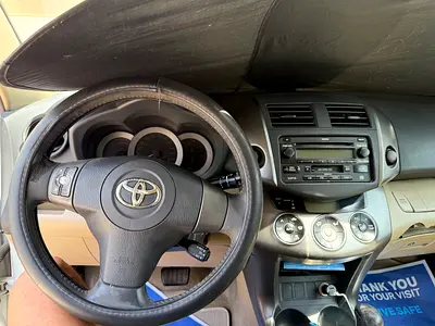 2011 Toyota RAV 4 — фото 3