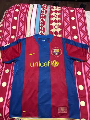 FC Barcelona Home Jersey (UNICEF) - Size Unknown, Good Condition,2007 from camp now original
