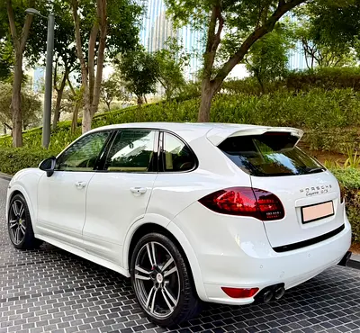 2014 Porsche CAYENNE — миниатюра 11