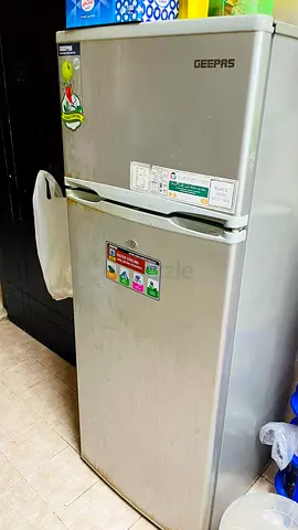 Geepas 2-Door Silver Fridge - Good Working Condition