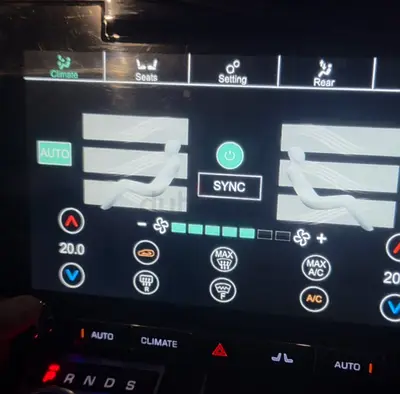 Climate Control LCD Panel (AC Control Unit) – Range Rover Vogue L405 2013–2017