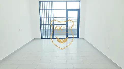 One month free+chiller free and central gas free,1bhk+big balcony,close to metro station. Call now