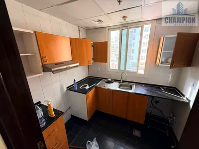 SPACIOUS CLOSED STUDIO : RENT 39K : GYM :NO PARKING : ONLY FOR ASIAN
