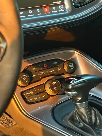 2023 Dodge CHALLENGER — фото 9