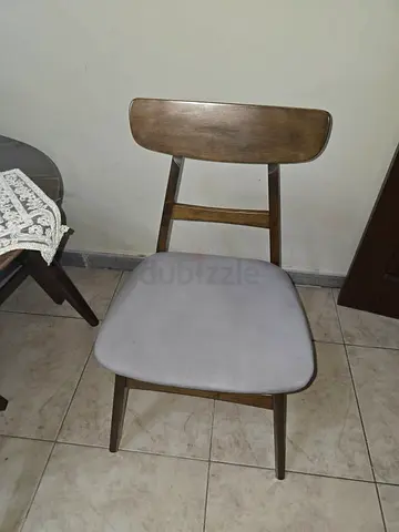 Wooden Dinning Table with 6 Chairs with grey cushions