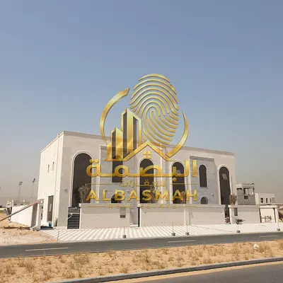 فلل فاخرة للبيع في مزيرعة 5 غرف ماستر مع إمكانية الاستخدام التجاري وتشطيبات راقية