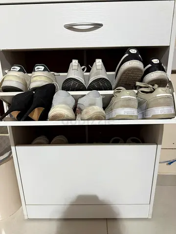 shoes cabinet