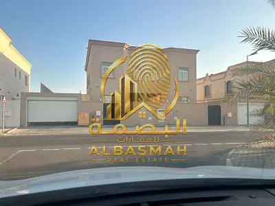 للبيع فلاتين متلاصقات في الحوشي ضاحيه البديع - الشارقة