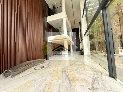 شقة واسعة (غرفة وصالة) | تصميم داخلي مشرق | مجمع سكني مناسب للعائلات
