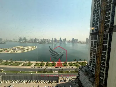 أفخم 3 غرف وصالة في المجاز 3 بإطلالة بحرية مباشرة من جميع الغرف ومساحات واسعة مع باركن مجاني