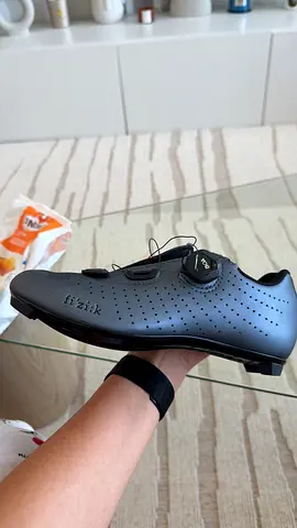 Fizik Road Cycling Shoes with BOA Dial - Size 38
