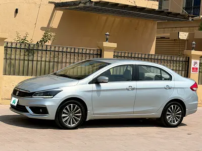 Suzuki Ciaz GLX 2023 GCC Specs - Excellent Condition