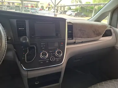 صورة 5 لـ 2015 Toyota SIENNA