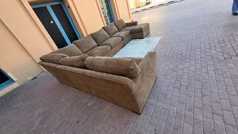 Brand new condition Crate&Barrel Corner Ushape sofa