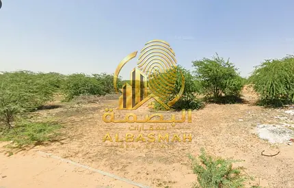 For sale, a piece of industrial land in the industrial area of Erqob