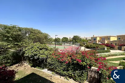 Single Row | Backing Pool And Park | 3 Bed