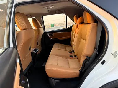 صورة 13 لـ 2023 Toyota FORTUNER