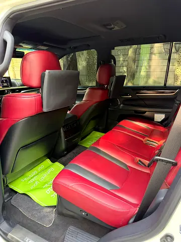 2020 Lexus LX-SERIES photo 7