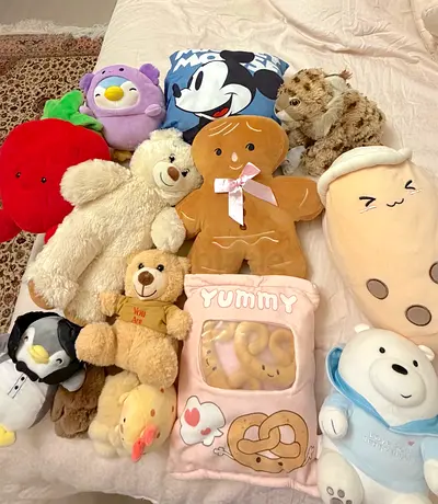 Toys bears plushies