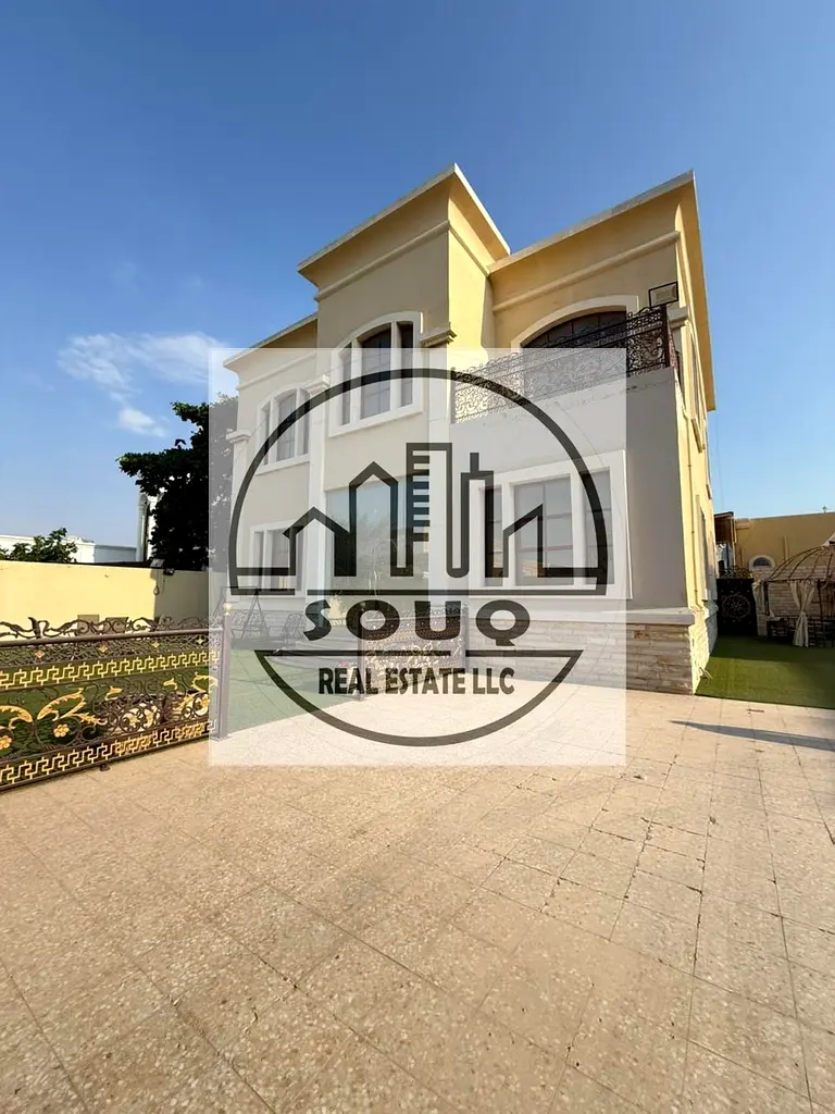 5 BR Villa with Private Garden | 8000 sqft