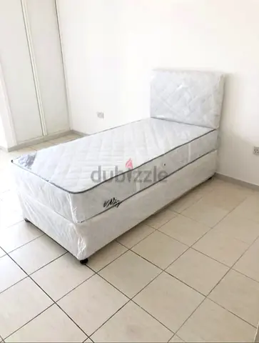 BRAND NEW SINGLE AMERICAN BASE BED WITH SPRING MATTRESS 90X190 CM