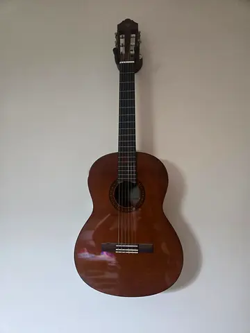 Yamaha C40 Acoustic Classical Guitar