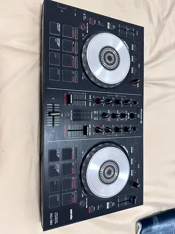 Pioneer Dj For Sale 600 DHS only