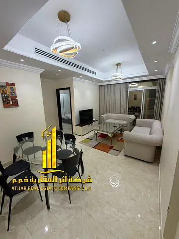 شقة فاخره ثاني ساكن غرفتين وصالة مع بلكونه مفتوحه.عجمان الروضه .مفروشه بالكامل للإيجار الشهري. الايجار يشمل الفواتير والإنترنت وموقف