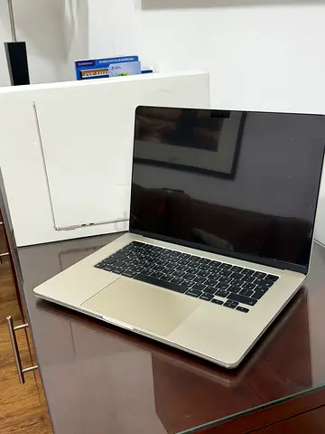 MacBook Air 15” M3 16/256GB | Like New | Perfect Condition