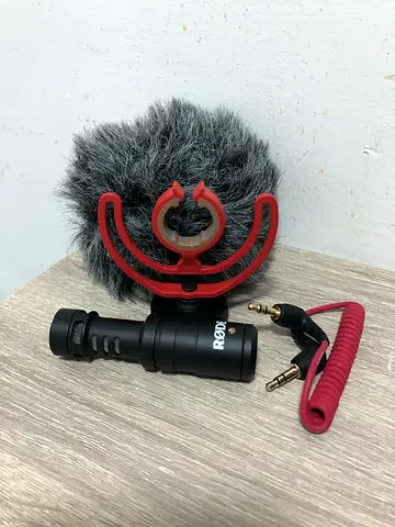 RØDE VideoMicro Compact On-camera Directional Microphone