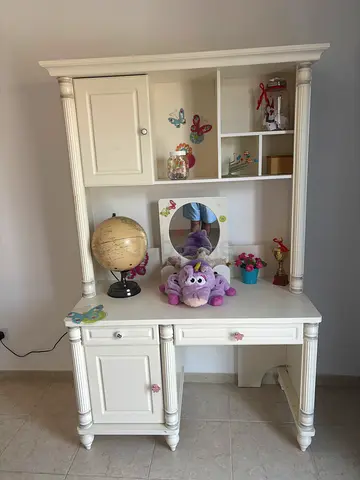 White Children's Study Desk with Shelves and Drawers