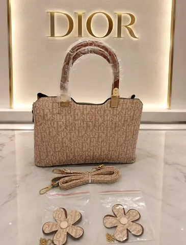 Ladies bag for sale