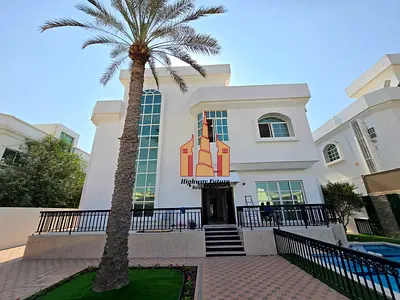 Private pool wardrobes parking like new neat and clean 5 bedroom villa siplit ac All master room 150k