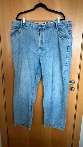 Light blue relaxed fit denim jeans - used, size approx L/XL