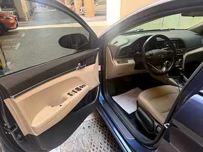 2019 Hyundai ELANTRA 照片 10