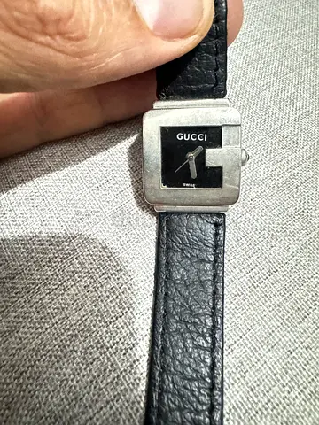 Original Gucci women's square black dial leather strap watch - preowned