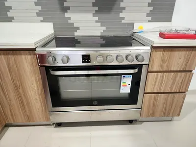 Hoover Electric Ceramic Cooker 90cm With Great Condition Like New