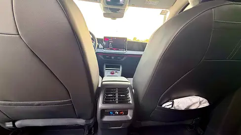 Volkswagen Tiguan SE, миниатюра 5
