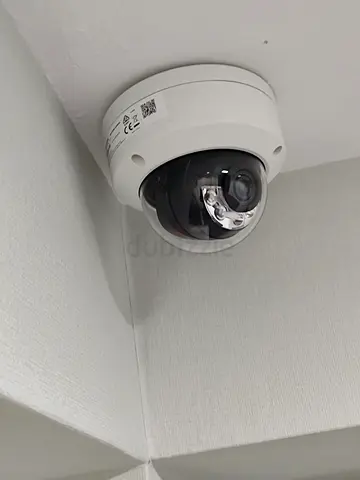 cctv camera total 8 cameras avl selling urgently