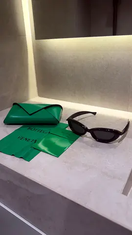 Bottega Veneta Sardine Oval Sunglasses in Black