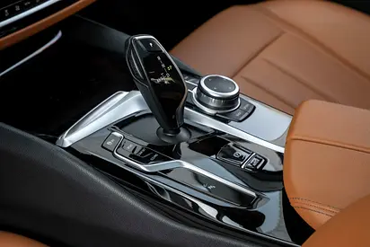 BMW 5 Series 520i, миниатюра 10