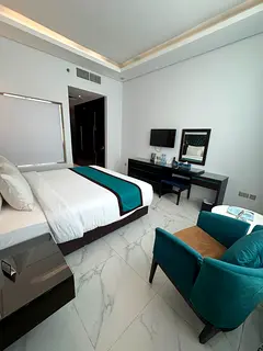 Washing machine available Hotel Room without kitchen Near mentro