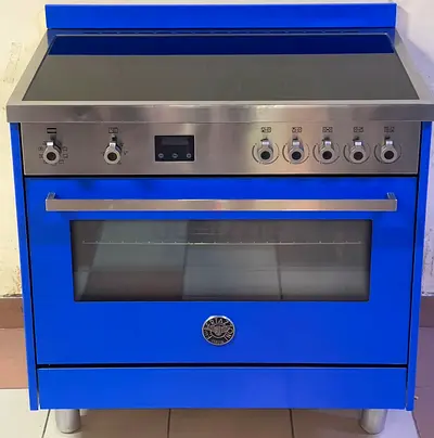 Bertazzoni electric 5 burner cooker 90x60cm same like new condition for sale