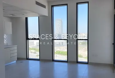 Modern Living | Bright Layout | Prime Community