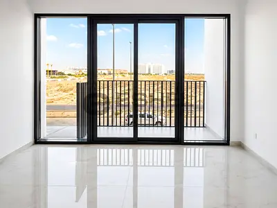 Contemporary | Luxury Living | Balcony