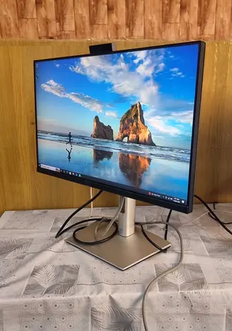 Dell 24-inches, FHD Monitor | Borderless slim, inbuilt webcam and speakers.