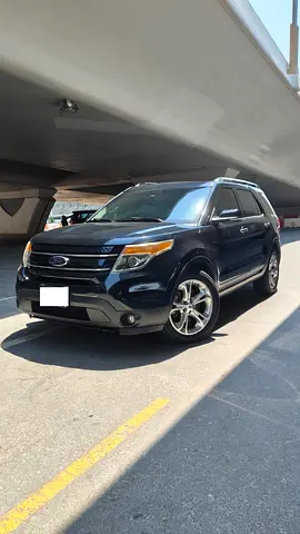 2014 Ford Explorer Limited Full Agency Maitained and full Option 7 seater