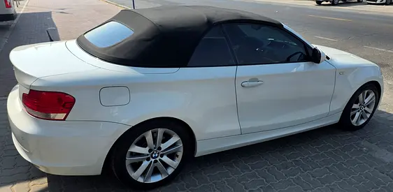 صورة 4 لـ 2009 BMW 1-SERIES