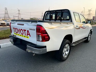 2025 Toyota HILUX — фото 6