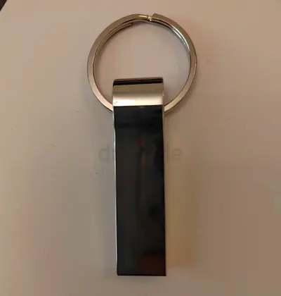 32 GB PEN DRIVE
